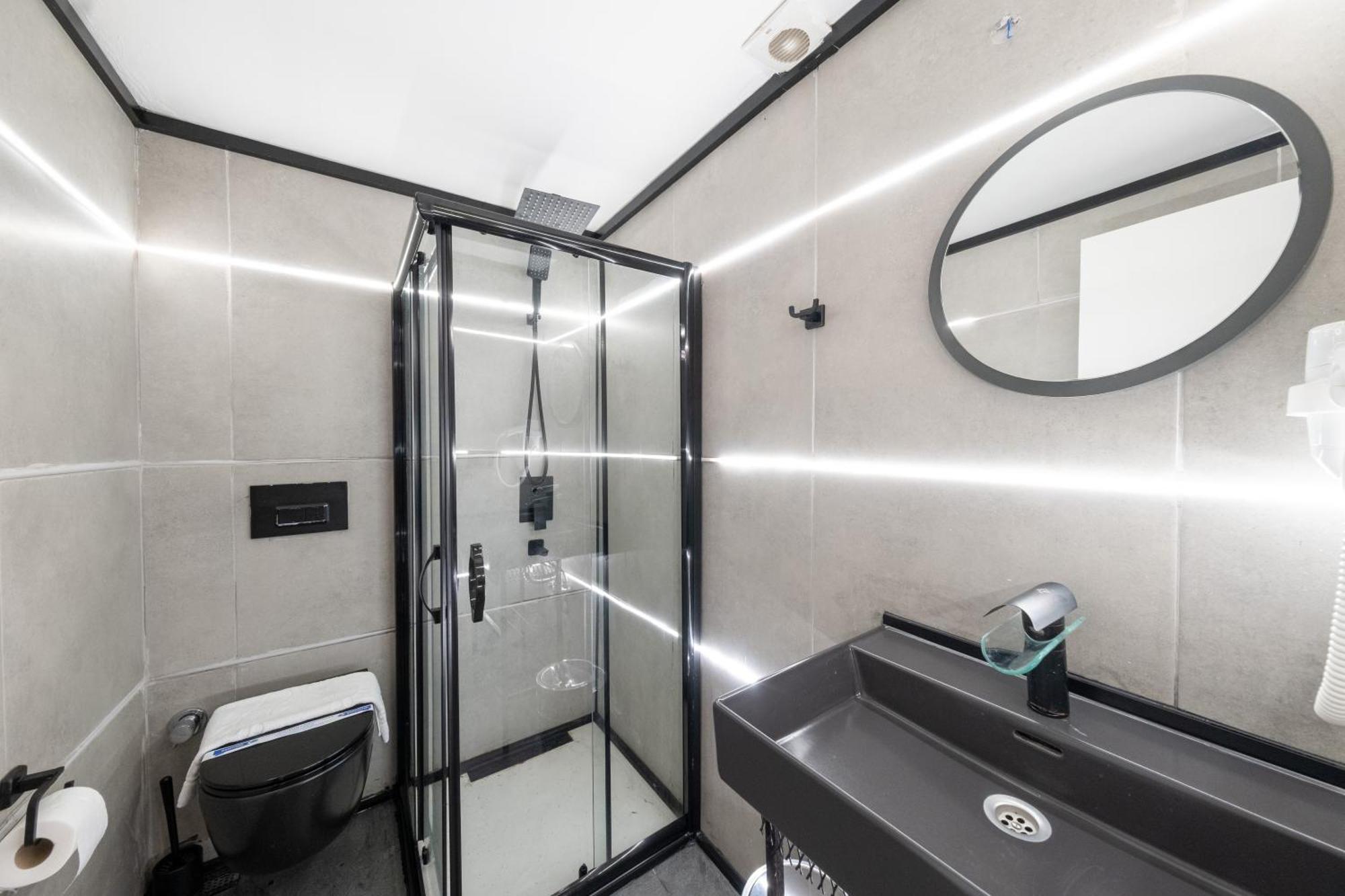 The Luxury Frame Suites Provincia di Provincia di Istanbul Esterno foto